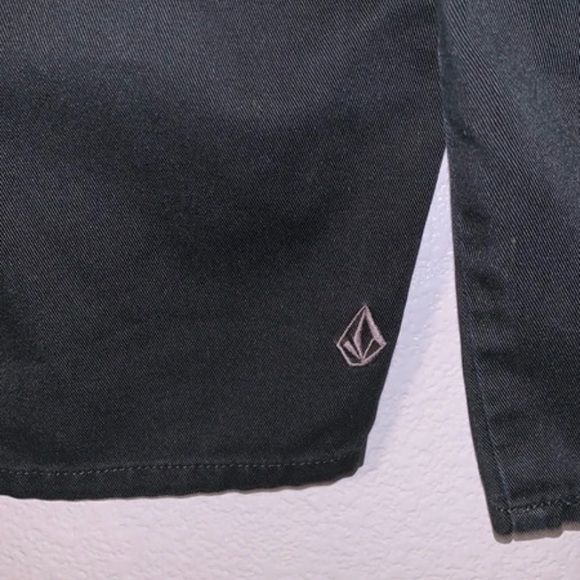 Volcom black skater shorts boys size 25 10 years casual - Picture 3 of 6